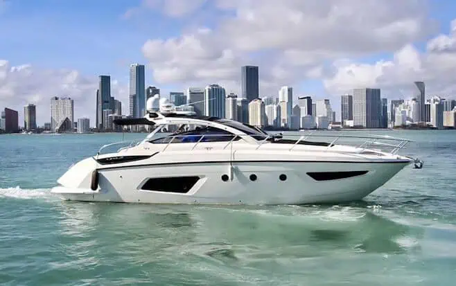 44' Yacht Rental Cartagena