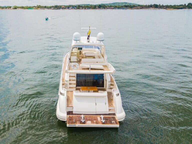 Private charter in Cartagena (photo 8 of 20)