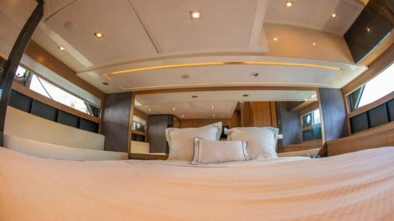 Yate Azimut Atlantis 44′ en Cartagena (foto 11 de 13)