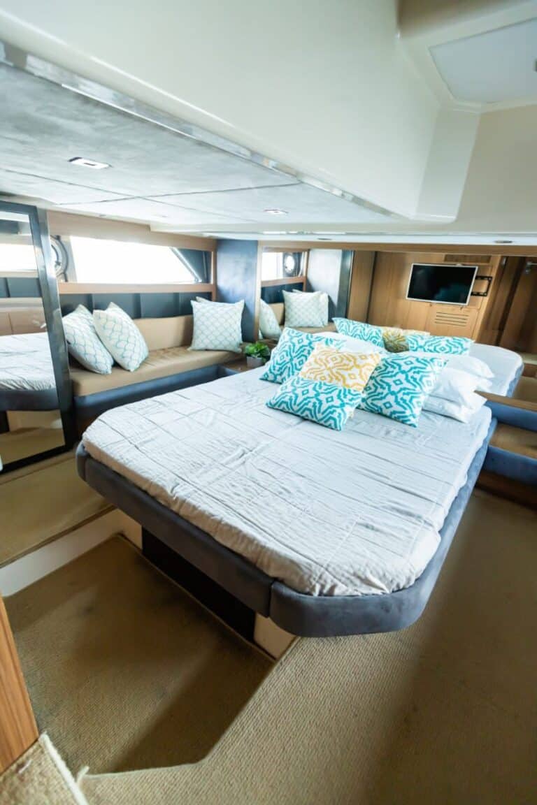 Yate Azimut Atlantis 48′ en Cartagena (foto 8 de 11)