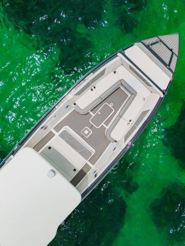 Lancha Deluxe Sport 42′ en Cartagena (foto 4 de 20)