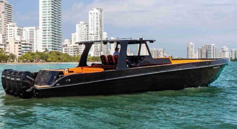 52-super-brown-yacht