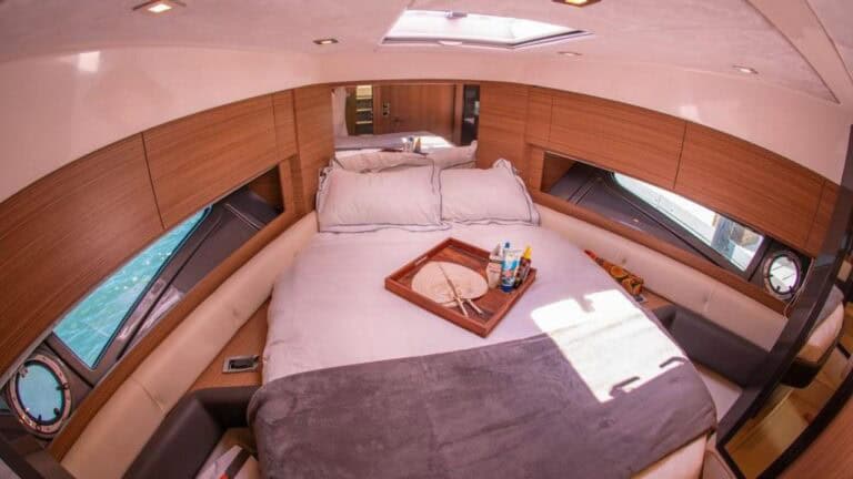 Yate Azimut Atlantis 44′ en Cartagena (foto 10 de 13)