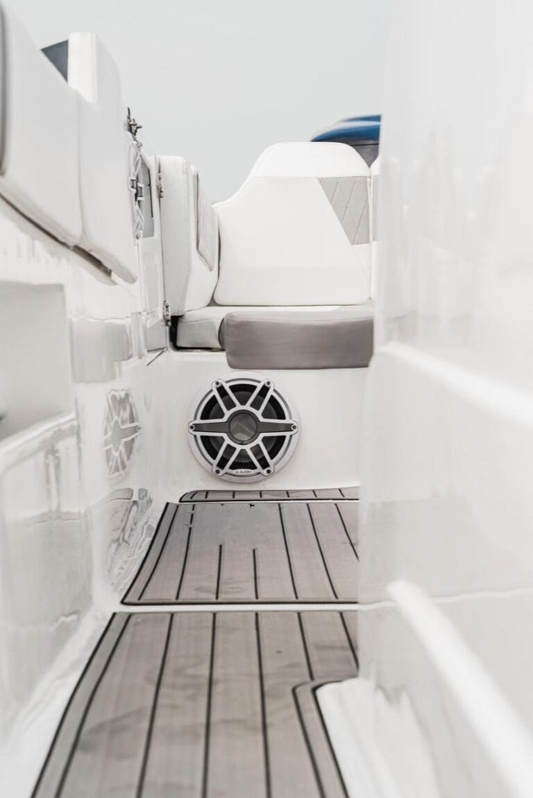 Lancha Deluxe Sport 42′ en Cartagena (foto 12 de 20)