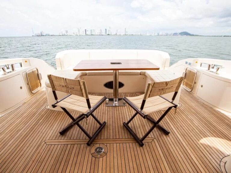 Private charter in Cartagena (photo 20 of 20)