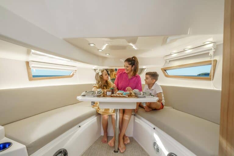 Private charter in Cartagena (photo 12 of 17)
