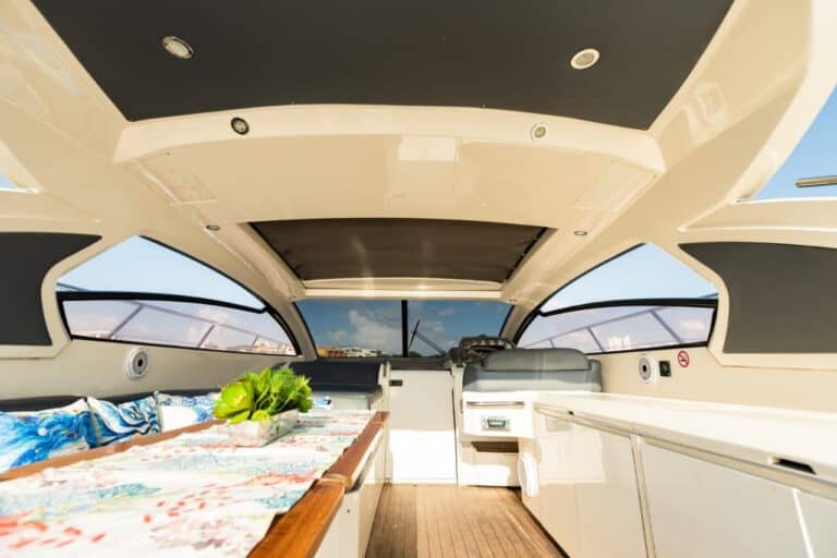 Yate Azimut Atlantis 48′ en Cartagena (foto 5 de 11)