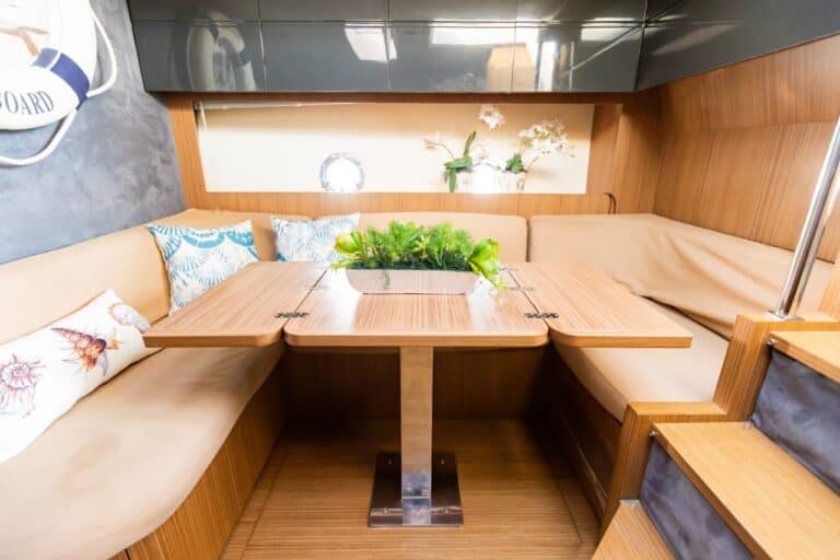 Yate Azimut Atlantis 48′ en Cartagena (foto 6 de 11)