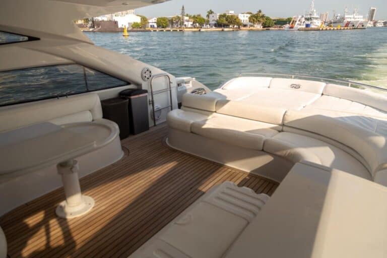Yate Pershing II 56′ en Cartagena (foto 16 de 20)