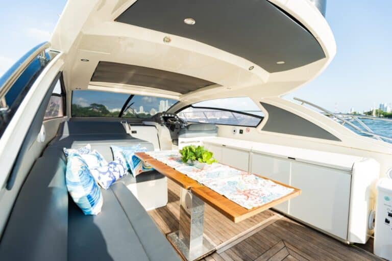 Yate Azimut Atlantis 48′ en Cartagena (foto 3 de 11)