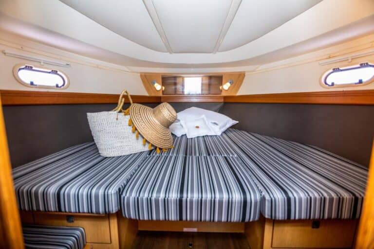 Private charter in Cartagena (photo 8 of 13)