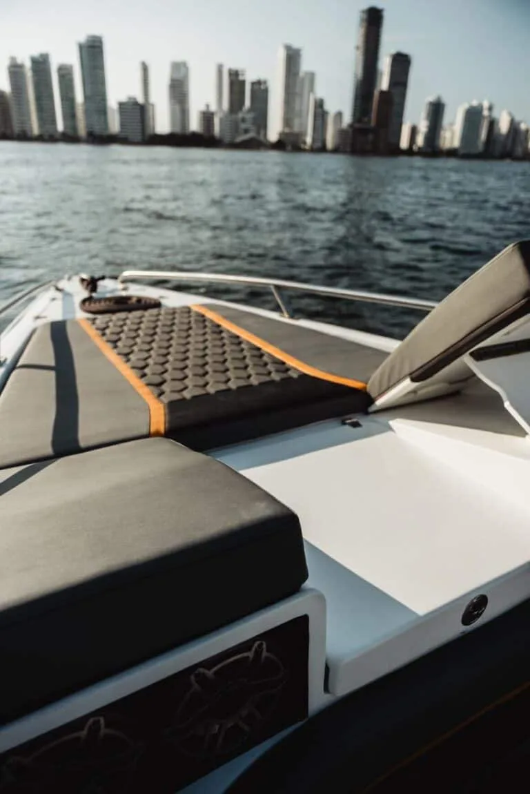 Lancha Sport Cruiser 45′ en Cartagena (foto 2 de 20)