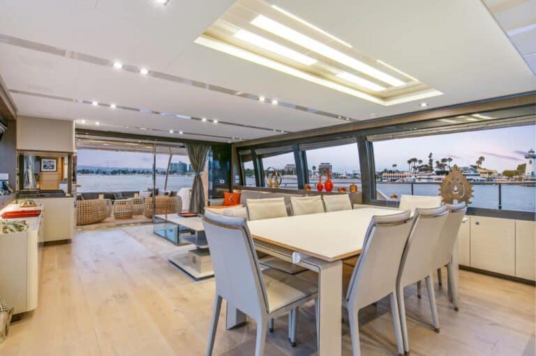 Yate Ferretti 96′ en Cartagena (foto 12 de 20)