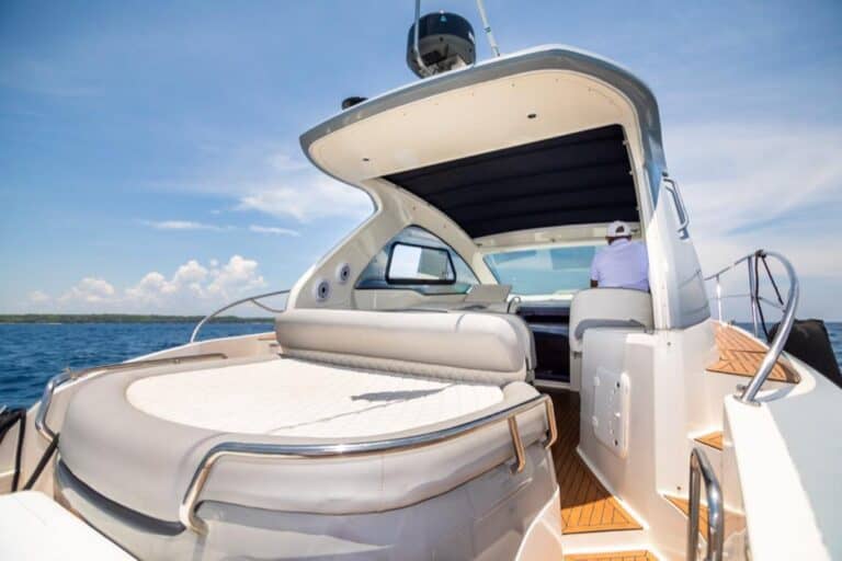 Private charter in Cartagena (photo 13 of 13)