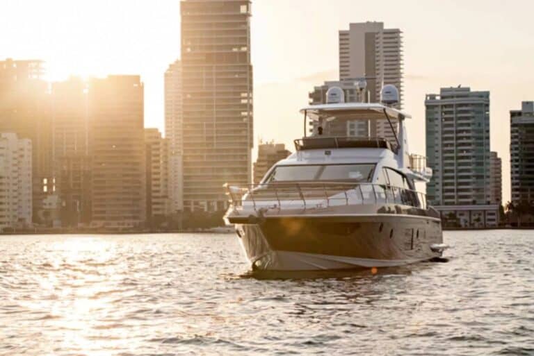 Private charter in Cartagena (photo 15 of 16)