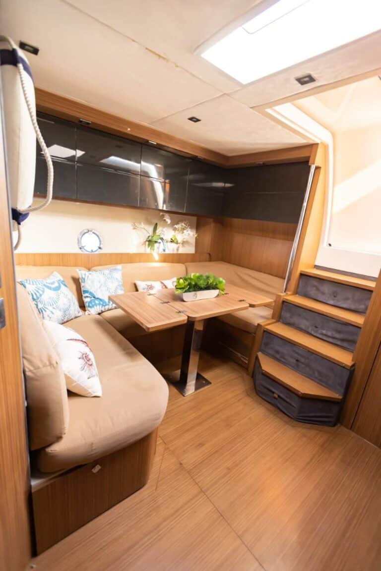 Yate Azimut Atlantis 48′ en Cartagena (foto 4 de 11)