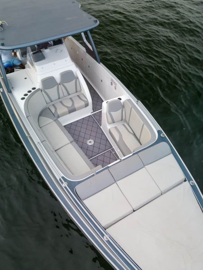 Private charter in Cartagena (photo 4 of 20)