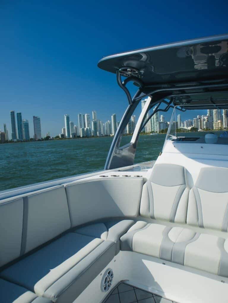 Private charter in Cartagena (photo 10 of 20)