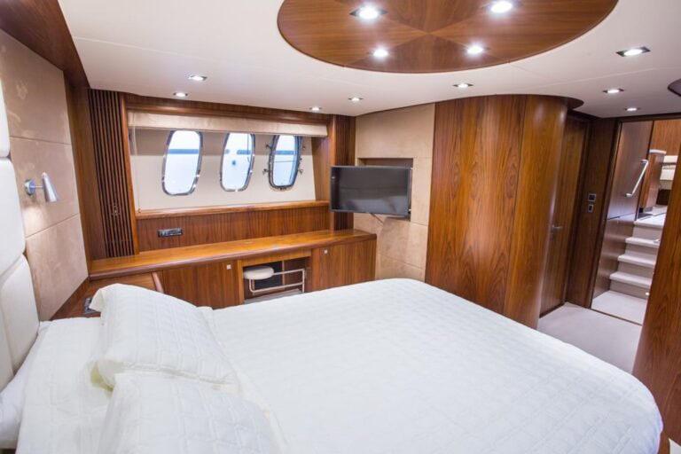 Private charter in Cartagena (photo 13 of 20)