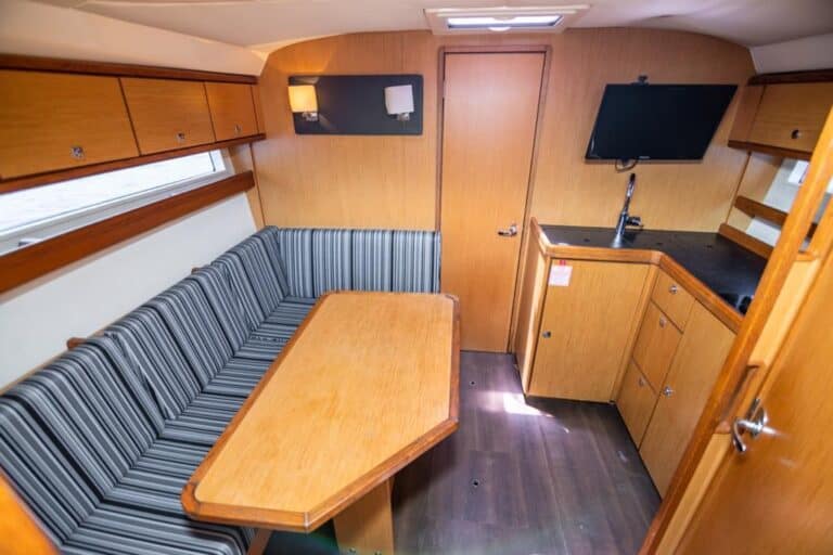 Private charter in Cartagena (photo 9 of 13)