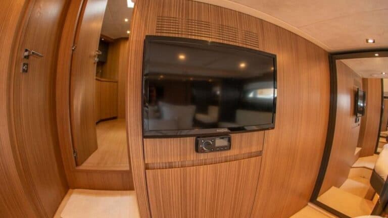 Yate Azimut Atlantis 44′ en Cartagena (foto 2 de 13)