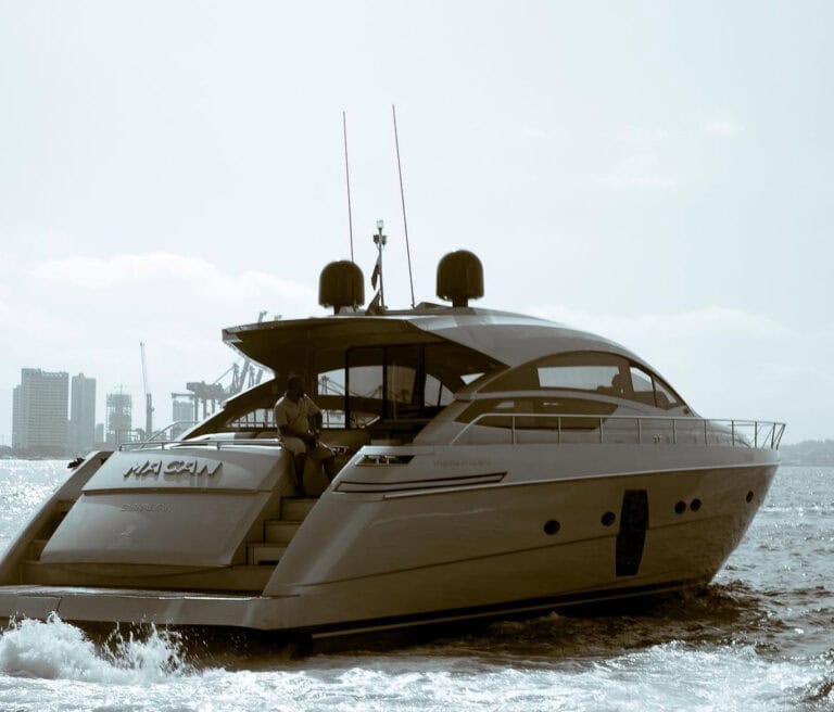 64′ Pershing, yacht for rent in Cartagena