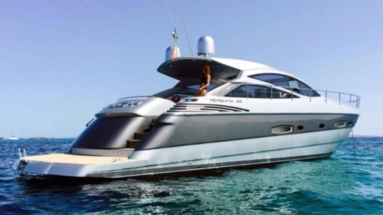 Yate Pershing II 56′ en Cartagena (foto 14 de 20)