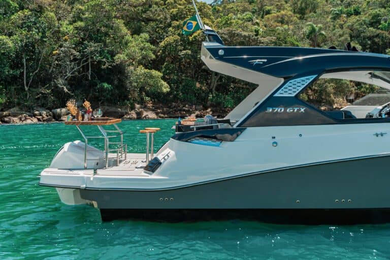 Private charter in Cartagena (photo 13 of 17)