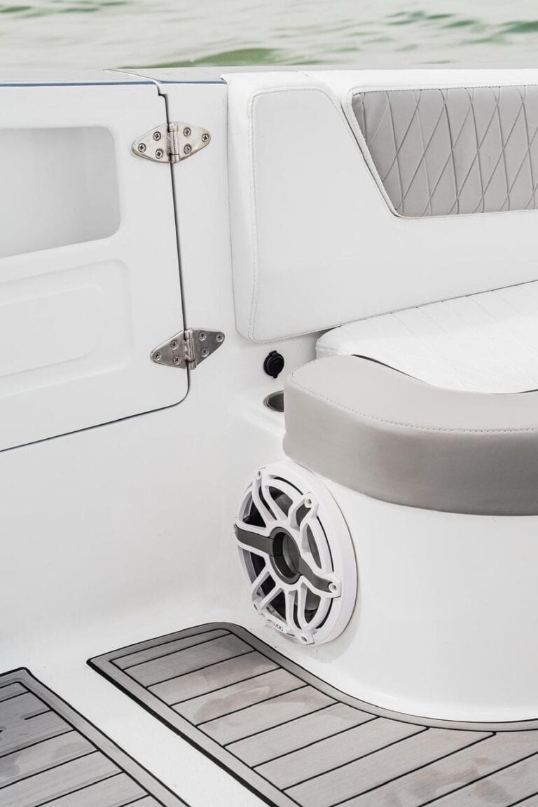 Lancha Deluxe Sport 42′ en Cartagena (foto 9 de 20)