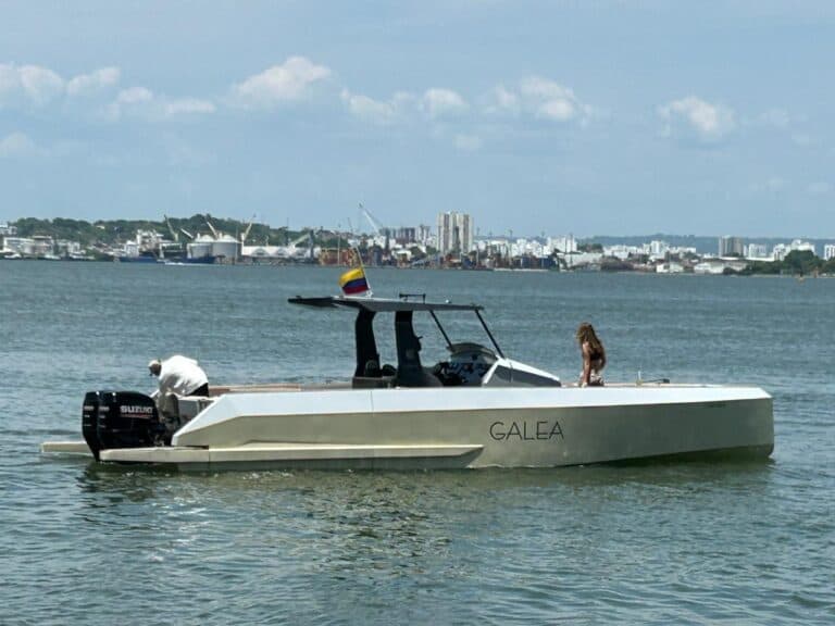 Lancha Galea 39 pies en Cartagena (foto 5 de 14)