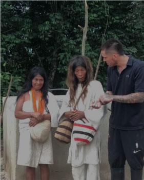 Get the know al the details from native persons of colombia - With a exclusive experience an a signature tour guides