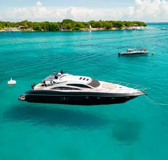 Yates en Cartagena | Yacht & Boat Rental | Colombia Luxury Group S.A.S.