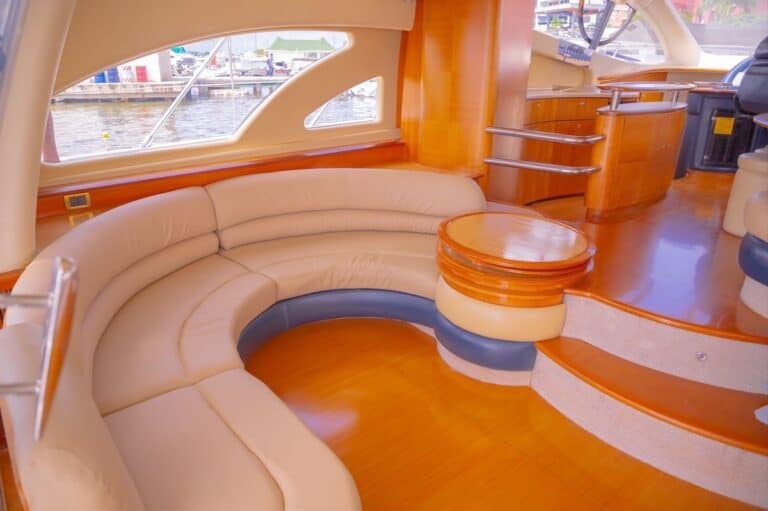 Private charter in Cartagena (photo 8 of 14)