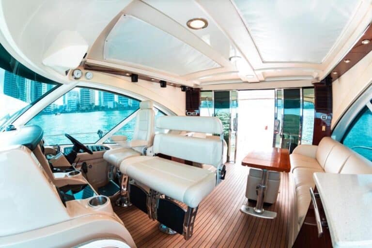 Yate Azimut 46′ en Cartagena (foto 9 de 20)