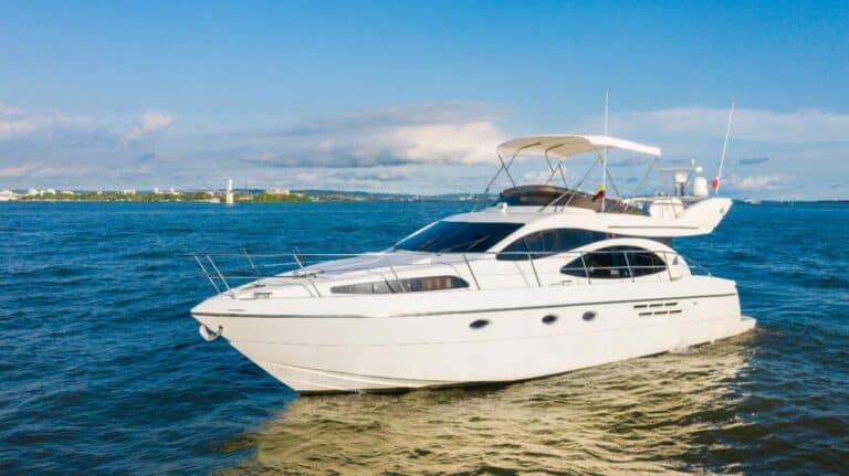 Yate Azimut 46′ en Cartagena (foto 10 de 20)