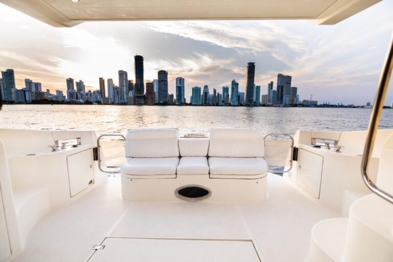 Yate Azimut 46′ en Cartagena (foto 16 de 20)