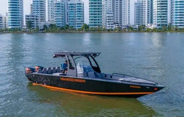 34’ Boat Rental Cartagena