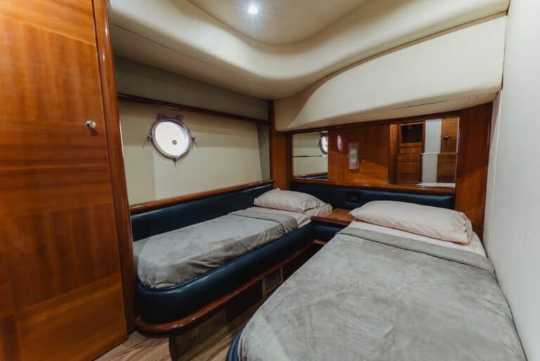 Private charter in Cartagena (photo 11 of 13)