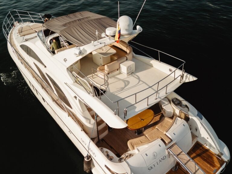Yate Azimut Flybridge 62′ en Cartagena (foto 5 de 14)