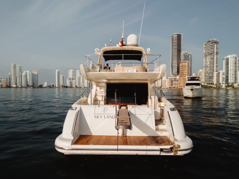 Yate Azimut Flybridge 62′ en Cartagena (foto 2 de 14)
