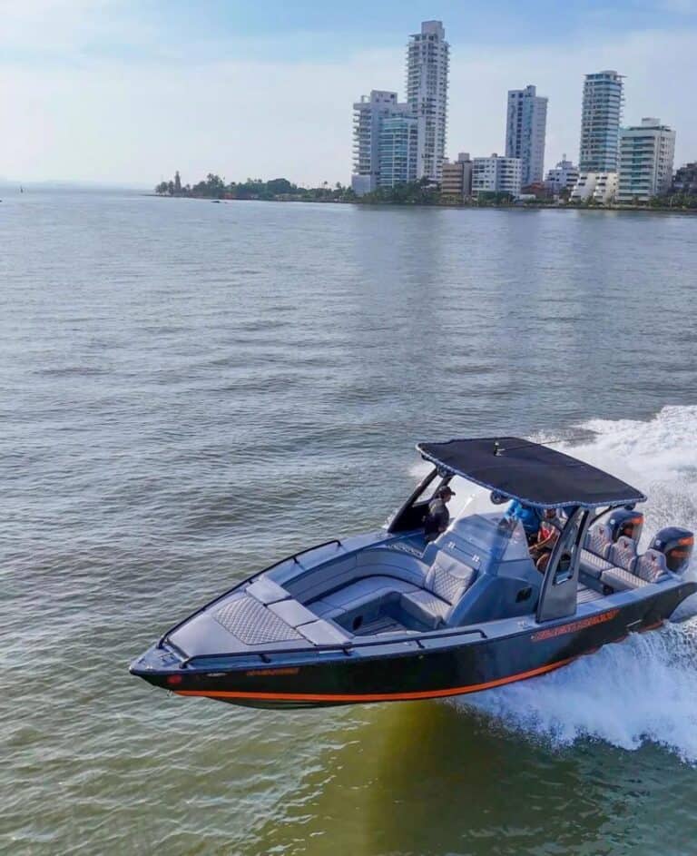Private charter in Cartagena (photo 18 of 18)