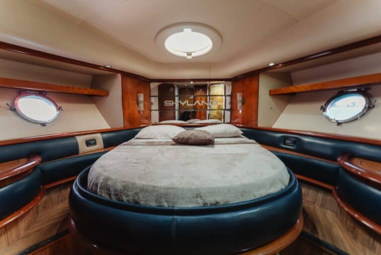Yate Azimut Flybridge 62′ en Cartagena (foto 12 de 14)