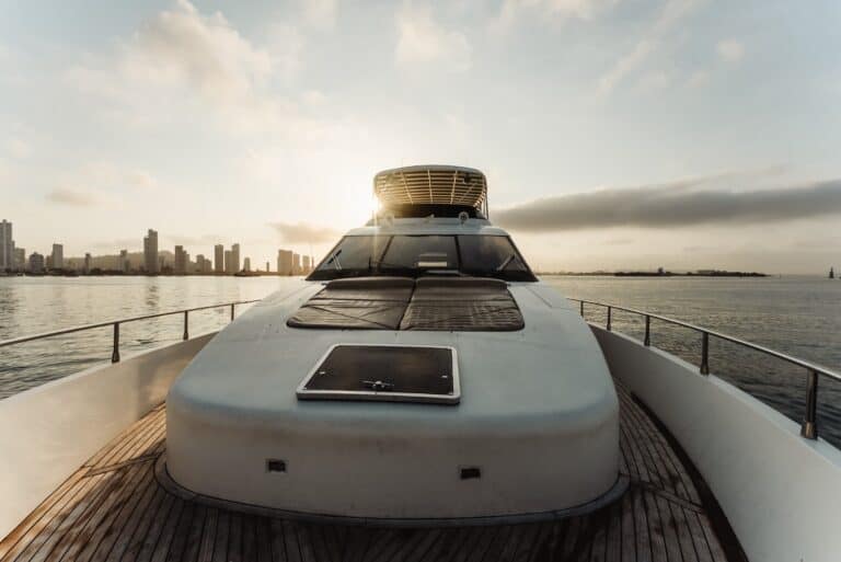 Private charter in Cartagena (photo 7 of 13)