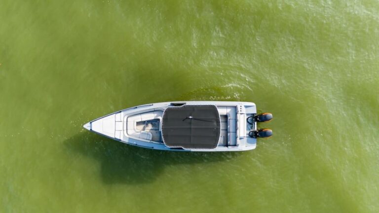 Private charter in Cartagena (photo 10 of 18)