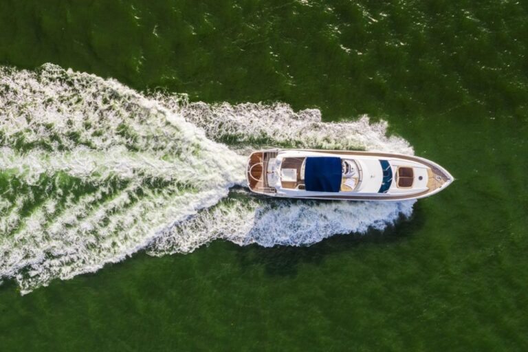 Yate Sunseeker 82′ en Cartagena (foto 10 de 20)