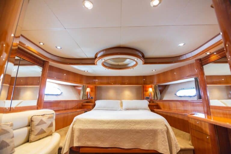 Yate Sunseeker 82′ en Cartagena (foto 7 de 20)