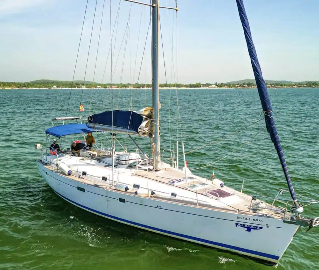 50' Sailboat Rental Cartagena