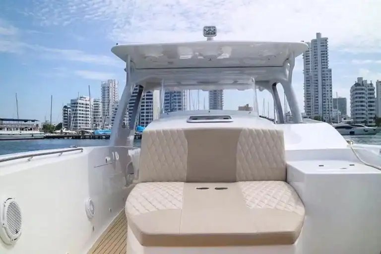 Lancha con cabina Speed Cruiser 43′ en Cartagena (foto 4 de 15)