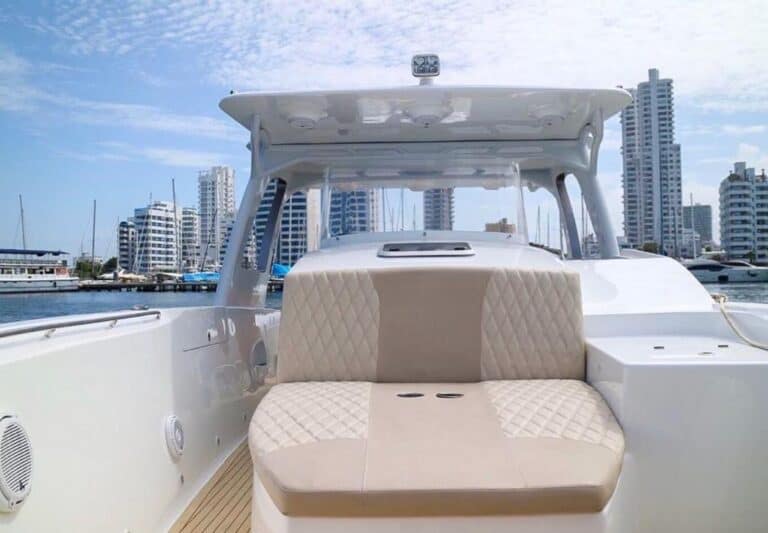 Lancha con cabina Speed Cruiser 43′ en Cartagena (foto 10 de 15)