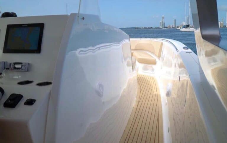 Lancha con cabina Speed Cruiser 43′ en Cartagena (foto 9 de 15)